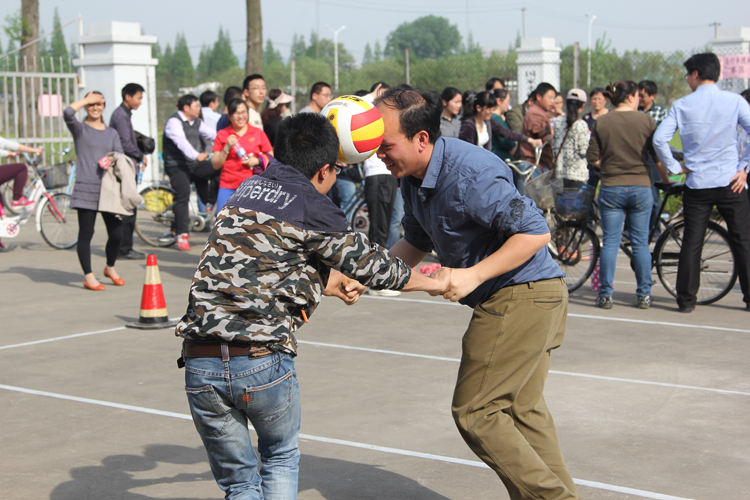 OB欧宝体育·（中国）官方网站员工积极参加院趣味运动会